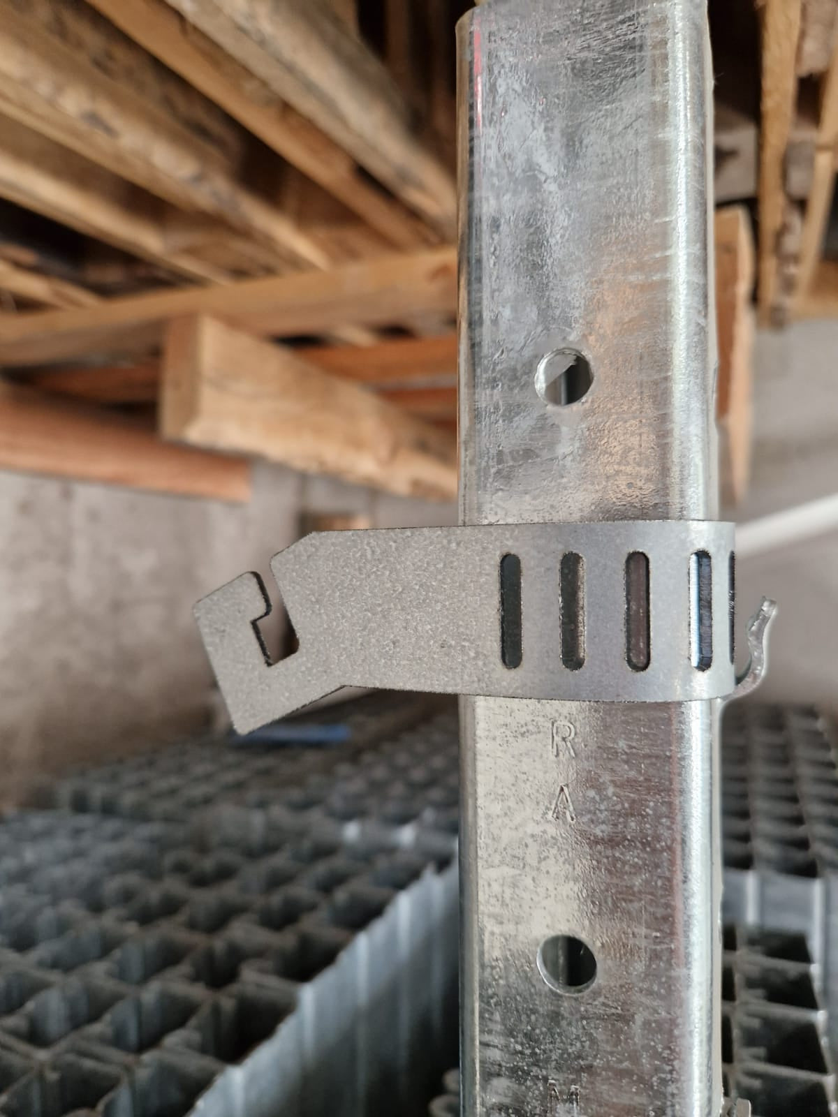 Gripple VIT-S Metal Trellising Bracket, Box of 20